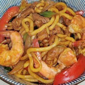 73. Deluxe Combination Stir-fried Noodles / 什錦炒麵
