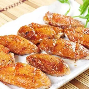 9. Sweet Spicy Chicken Wings / 甜辣鸡翅